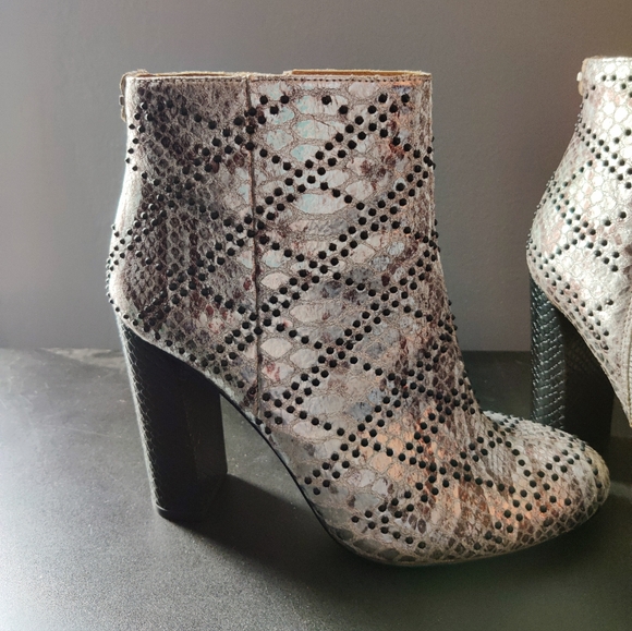 Calvin Klein studded heel boots - Jamine - Picture 3 of 9
